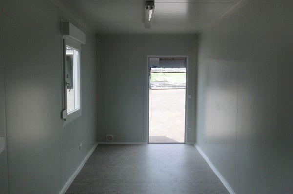 Módulo Contenedor 20' + 2 Ventanas + 1 Puerta